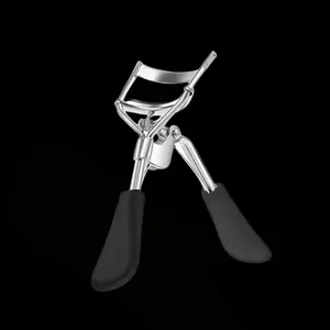 Traveler Lash Curler