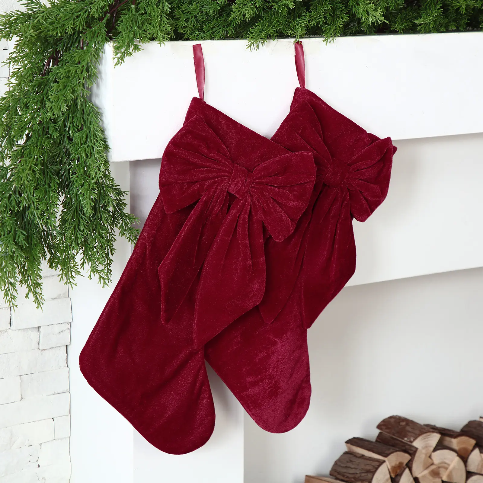 Luxury Velvet Christmas Stockings Christmas Stocking Decorations for Fireplace Xmas Party Vintage Holiday Decorations