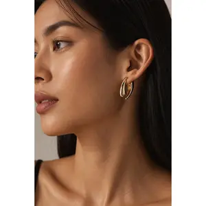 Élan Wave Hoops Earrings