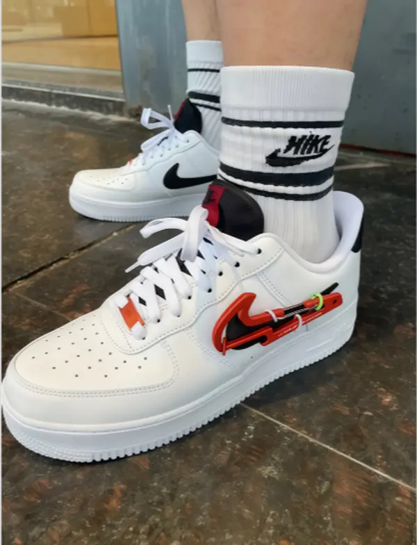Unisex Low Top Casual Sneakers White Upper Red Black Detachable Side Accent Lace Up Non Slip Flat Comfort Daily Street Fashion Footwear