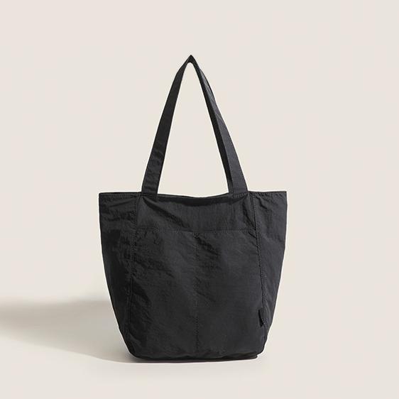 Minimalist Large-Capacity Canvas Tote Bag Versatile Shoulder Handbag for Commuting and Students Waterproof Nylon Casual Women's Bag