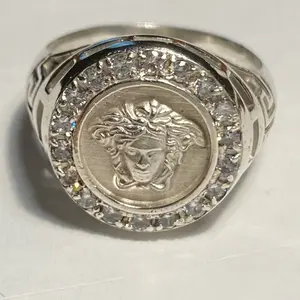 Medusa ring