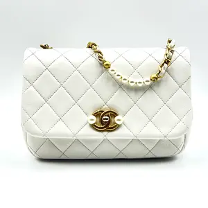 Pre-owned CHANEL Leather Shoulder Bags Pearl Side Flap shoulder bag in white glazed leather, limited edition