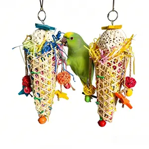 Interactive Chewing Parrot Ball Toy - Anti Bite Bird Cage Decoration, Interactive Game Toys for Large Beaked Birds such as Cockatoos, Conical Parrots, and Parrots - Parrot Cage Accessories - Chewing Balls and Interactive Bird Toys