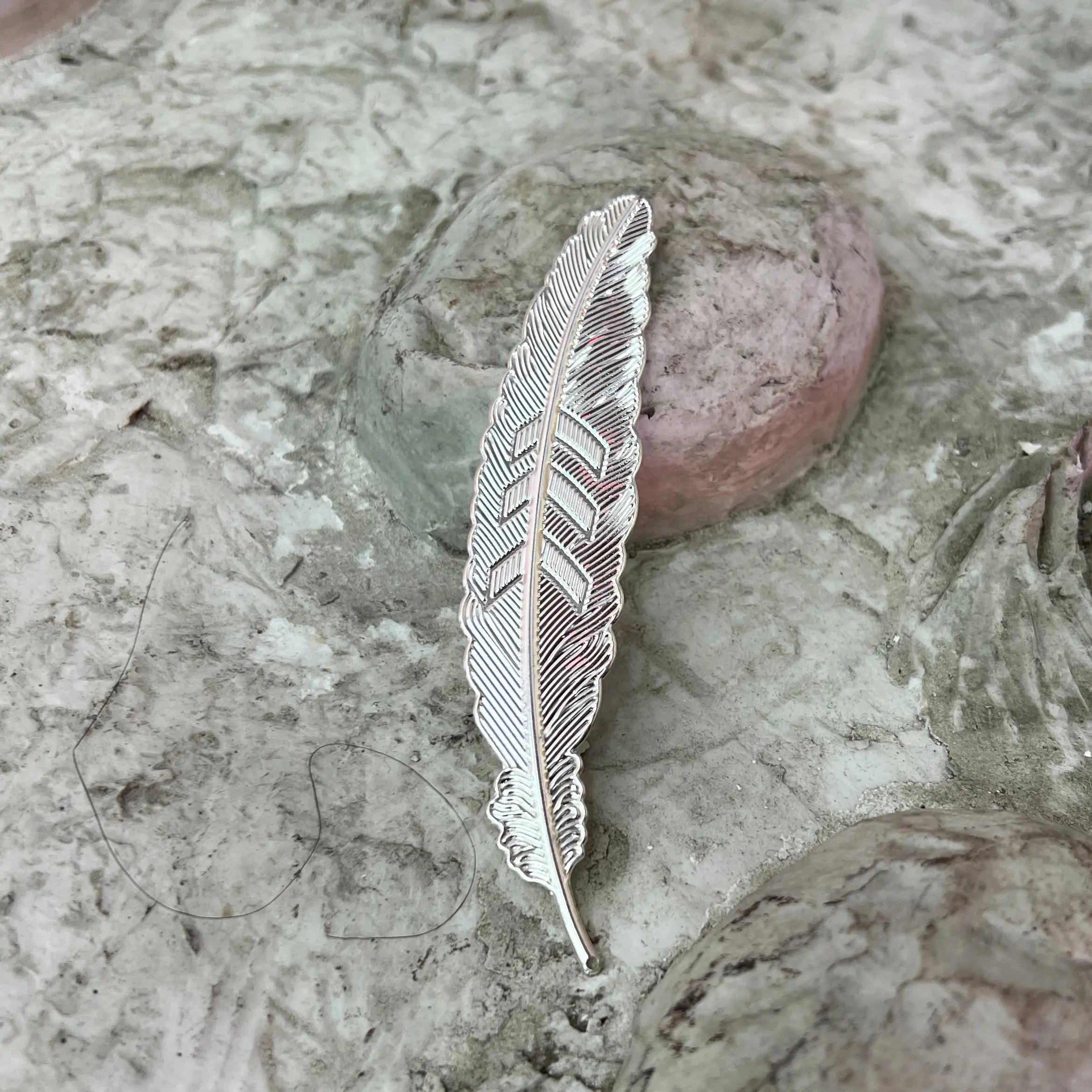 Tombstone Pluma De Metal - Plata