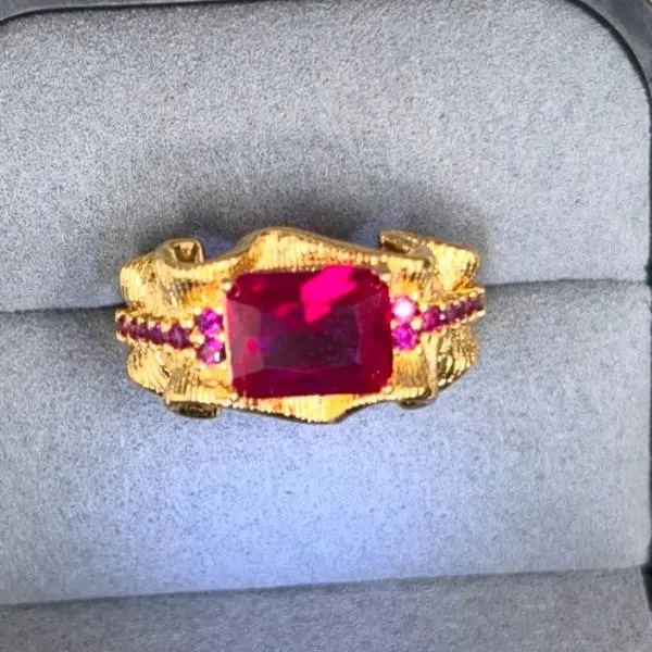 Kili(16597)gc.Ruby Ring