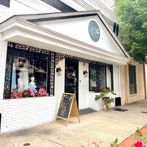 Sneak a Peek Boutique