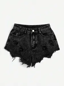 VYNCE Plus Size Distressed Frayed Hem Denim Shorts for Summer