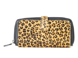 GRATITUDE WALLET by Myra