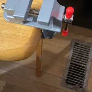 Mini Portable Table Vice, Table Vice Clamp, Table Vice Clamp for DIY Enthusiasts, Jewelers, Woodworkers, Craft Repair, Pump Station, Clamp with Thread