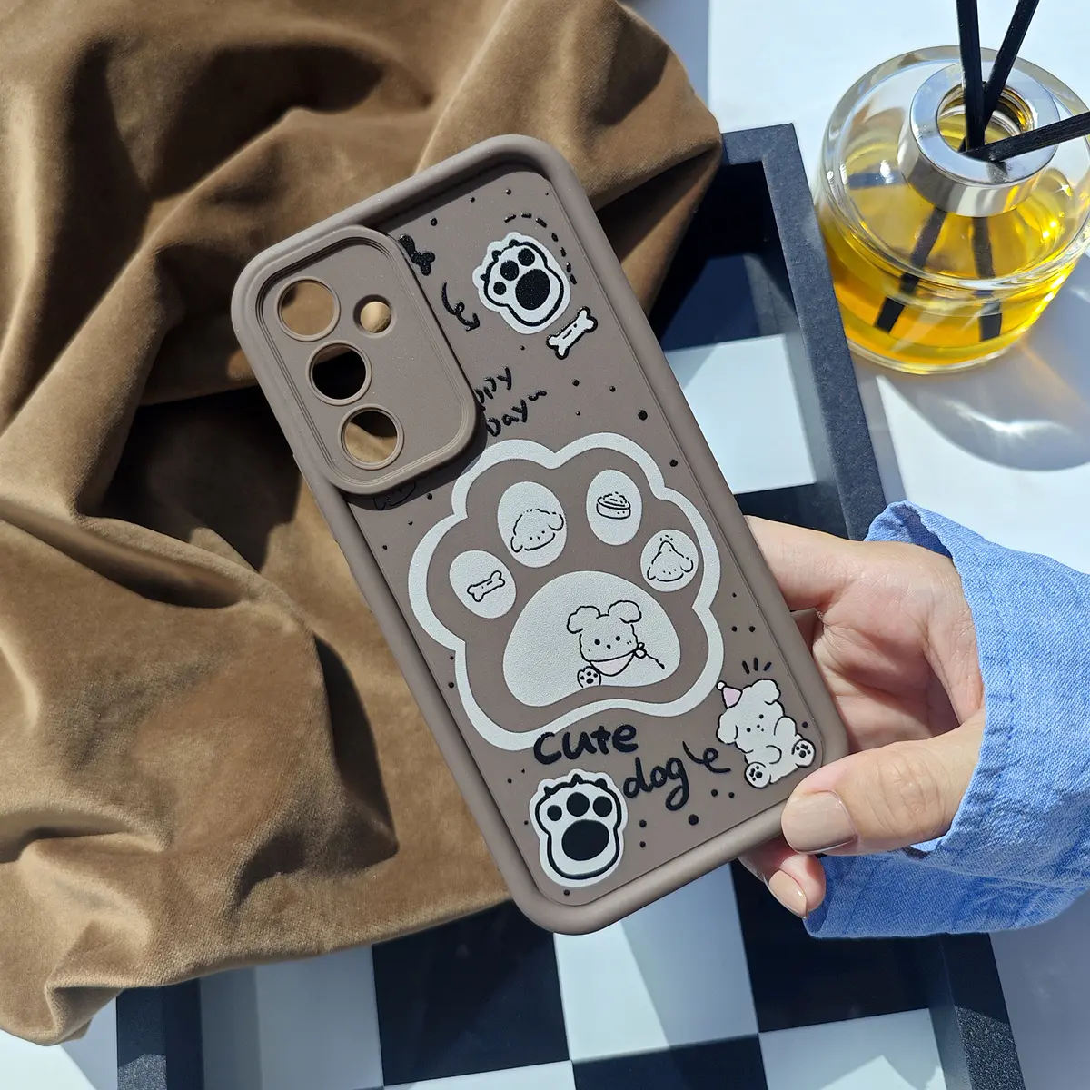Matte Brown Coffee-Colored,Cute Cartoon Design Featuring a Dog Paw And a Puppy, Q-Version Style, Fully Protective Shockproof Soft Shell, Samsung Galaxy S26 S25 S24 S23 S22 S21 Fe Plus Ultra A13 A14 A15 A16 A17 A33 A34 A35 A36 A52 A53 A54 Note20
