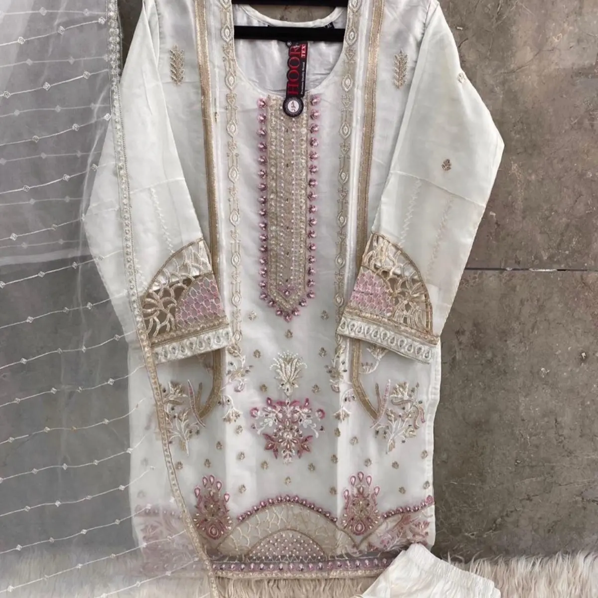 Beautiful Pakistani Kurtha Pant Set with Shawl for Women