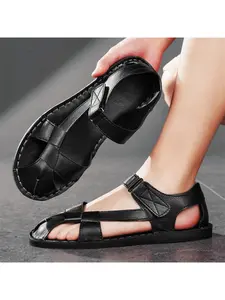 Business simple summer sandals, retro cross-knit men 's sandals, magic sticker paste design commuter casual shoes