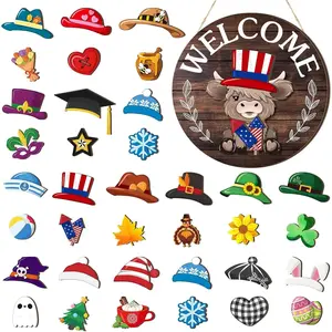Highland Cow Sign Interchangeable Welcome Sign with Magnet Detachable Hats Cute Cattle Hanging for Summer Holiday Seasonal Western Cow Decorations Birthday Home Wall Living Room Garden Cattle Farmhouse Porch Frontdoor Decor, Gift for Cow Lover