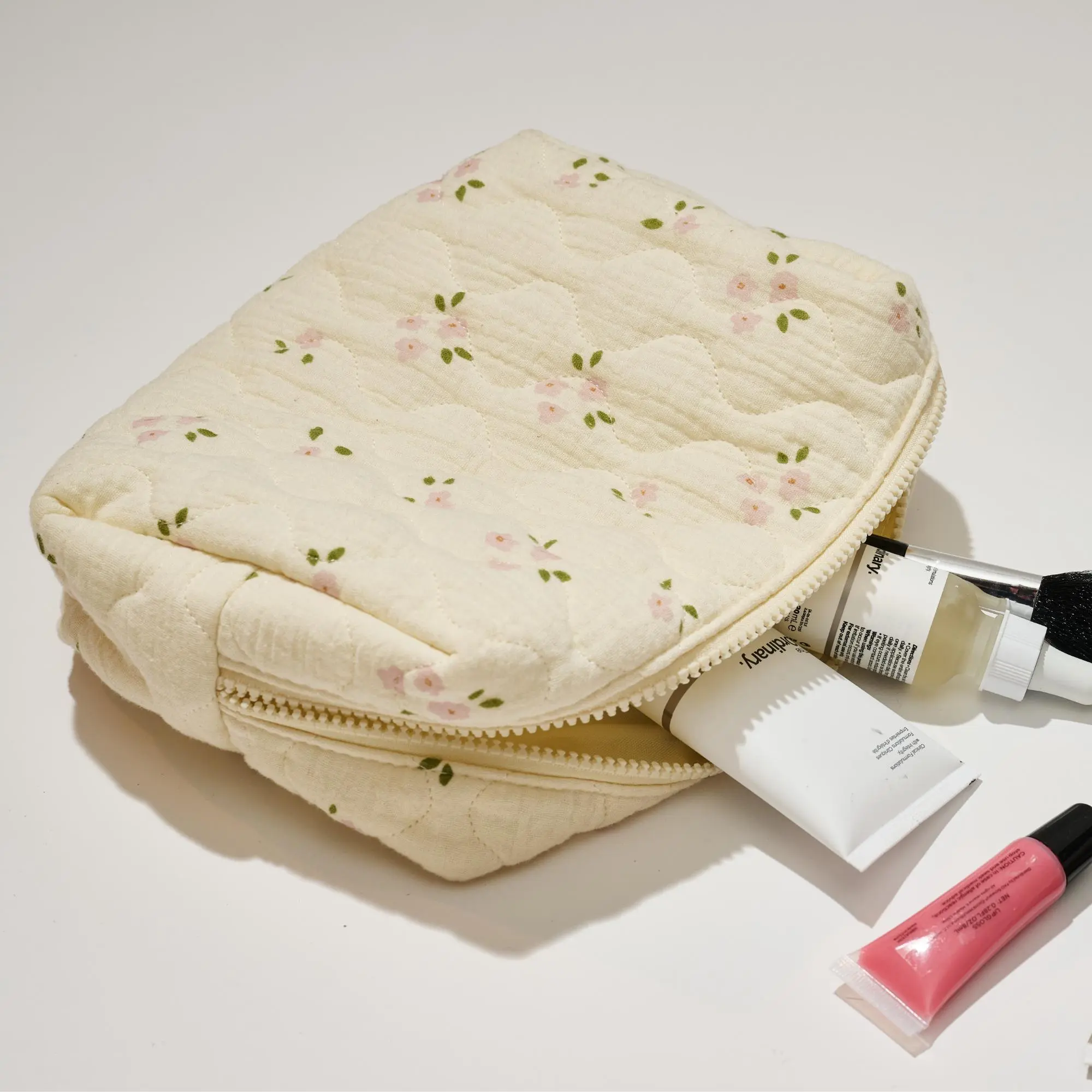 Quilted Surface Makeup Organizer Pouch - Cotton Cloth Organizer Bag, Spacious Space for Cosmetic & Travel Storage, Travel Ready