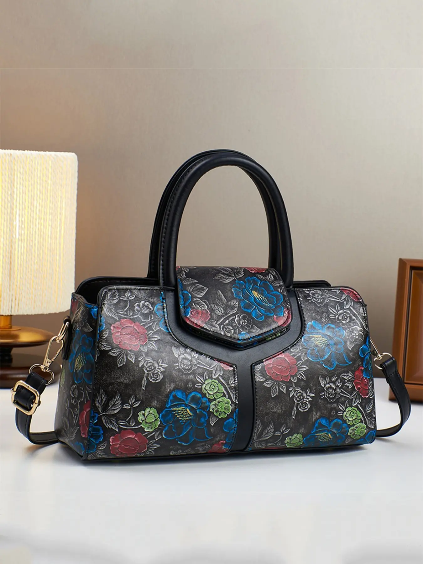 Fashion Embroidered Retro Saddle Bag, Fashionable Saddle Bag, Multi-Functional Large Capacity Crossbody Handbag, Vintage Shoulder Bag, Stylish Design, Perfect for Travel and Shopping