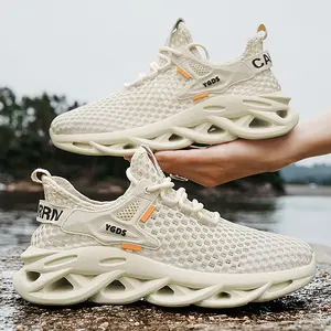 Men’s lightweight summer mesh sandals/shoes with large openwork mesh, breathable mesh upper—casual running sports shoes