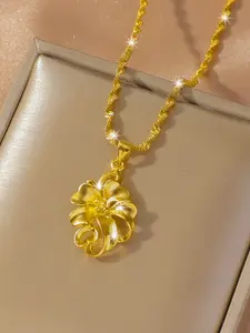 Fashionable Large Flower Pendant Necklace in Middle Eastern Style, Copper Plated 24k Gold Jewelry for Valentine's Day, Perfect Gift for Women and Friends