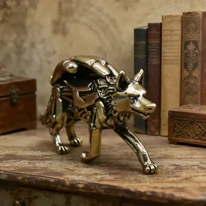 Brass Wild Wolf Mech Statue, Joint & Bone Detail Carving, Vintage Color, Mechanical Style, Desktop Statue, Home Desk Tea Table Decor, Multi-Scene Ornament