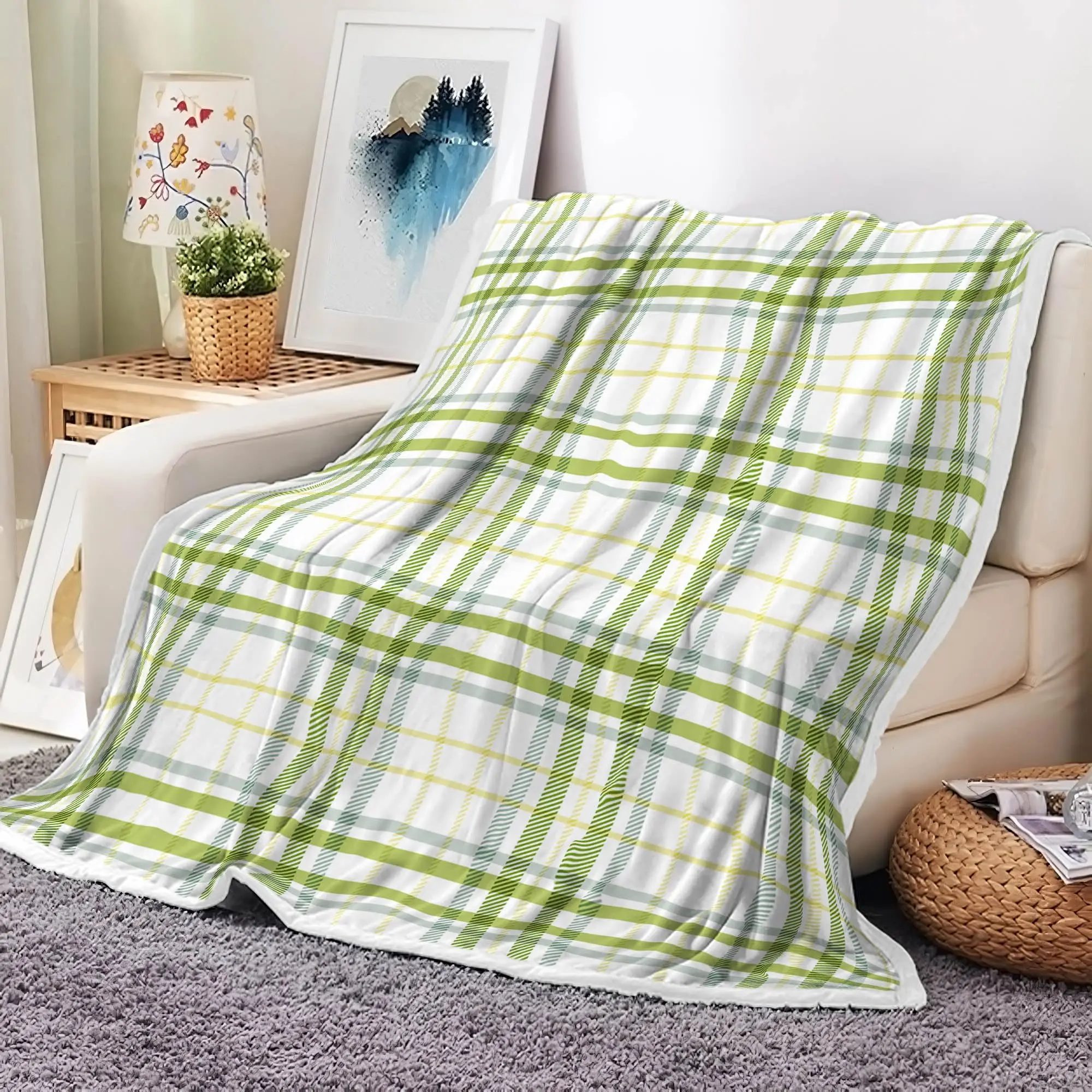 Ultra-Soft Plaid Fleece Throw Blanket | Cozy Checkered Bedding for Sofa & Living Room - Warm Fall & Winter Home Decor Essential