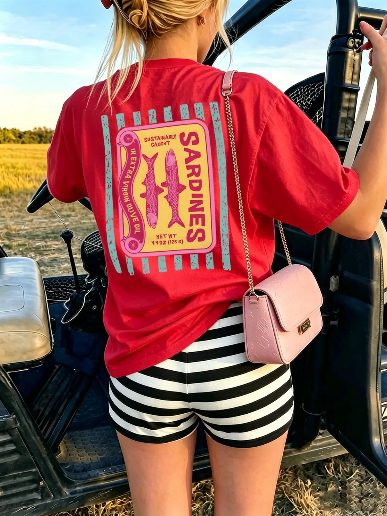 Women's Loose-Fit Short Sleeve Set, Conceals Fatigue Design, Pair with Striped High-Waisted Shorts, Fashion Sardine Print, Summer Casual Style