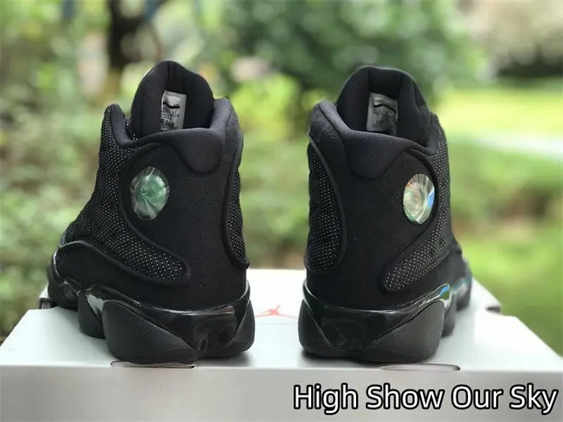 Supportive Mid-Top Walking Sneakers for Sports Collectibles, Durable Breathable Mesh & Smooth Patent Leather, Torsion-Resistant Base, Dry Comfortable All-Day Wear for Daily Use & Basketball Practice