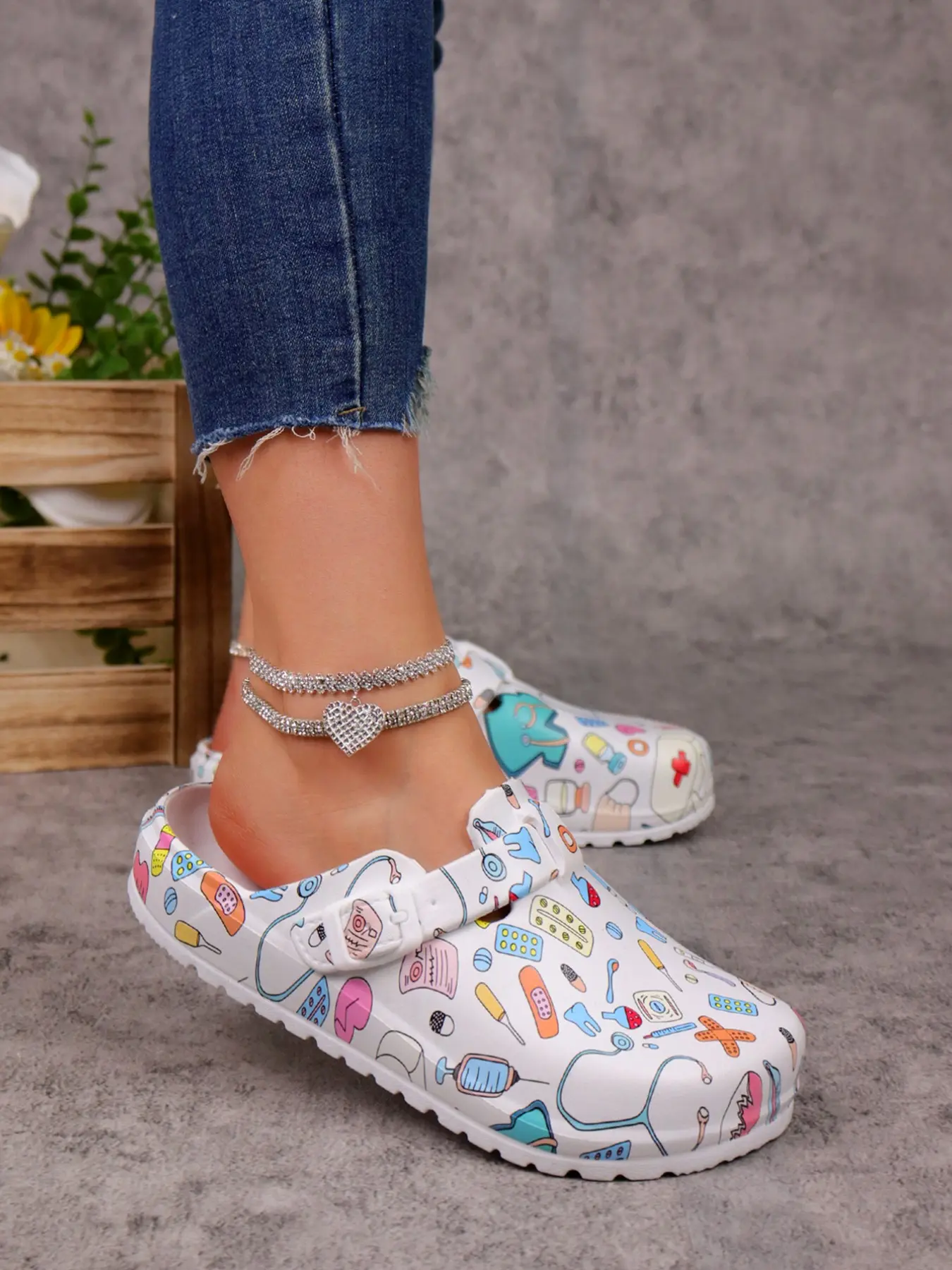 Women's Fashion Cartoon Print Eva Sandals, Lightweight Flat Shoes, Adjustable Buckle, Suitable for Beach Garden, All Seasons, Summer Slide Slippers, Beach Slides Footwear