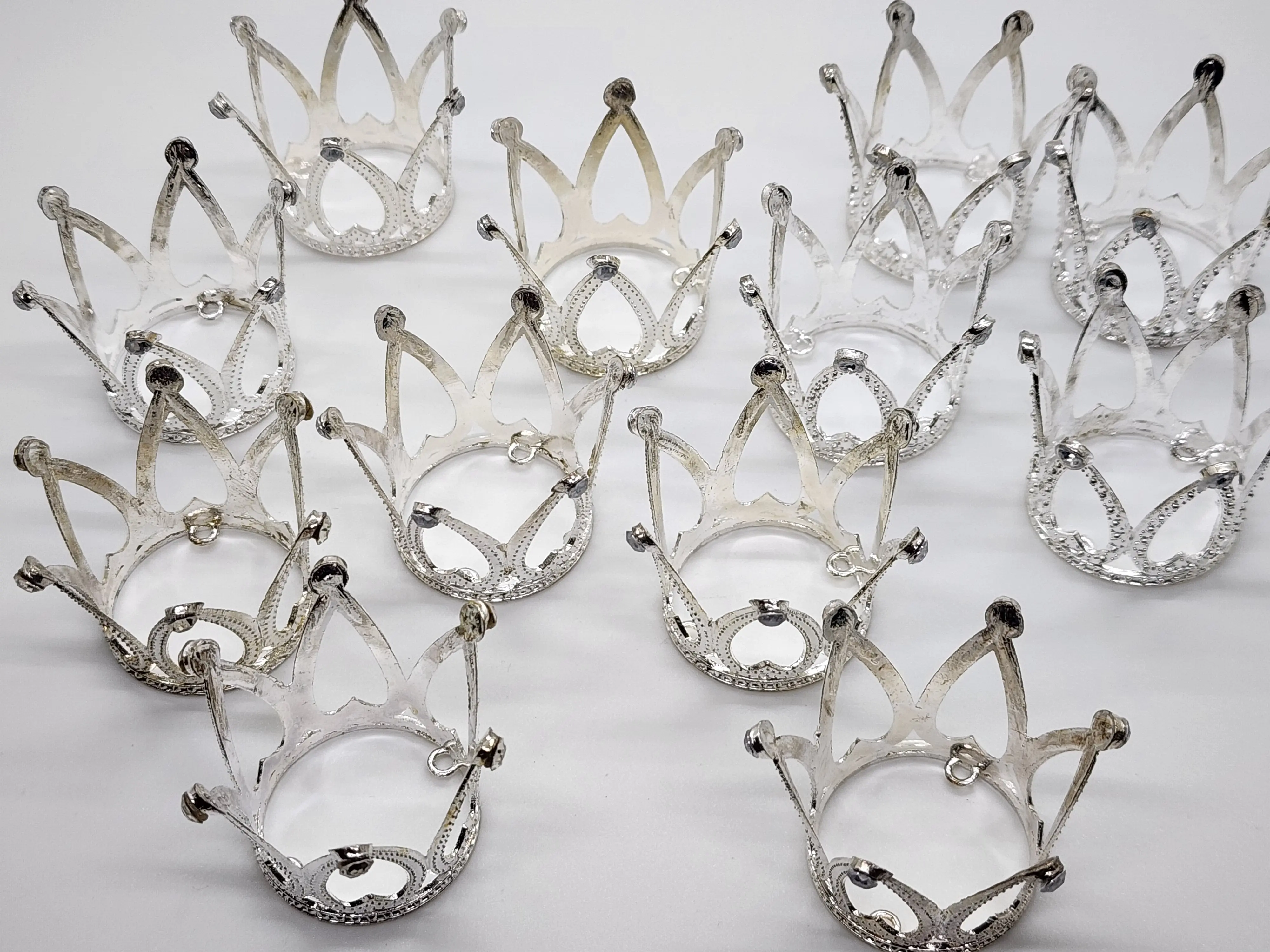 Sphere Stand - Queen's Crown