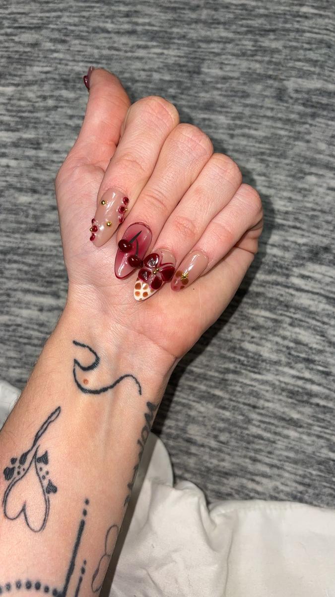 Item: Ruby Ribbon, S