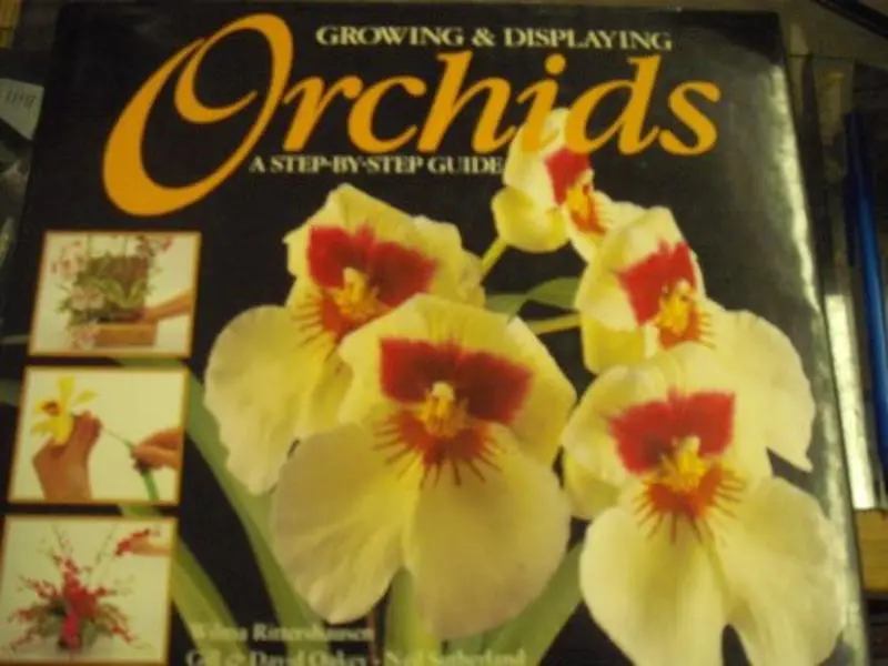 USED-Growing & Displaying Orchids: A Step-By-Step Guide by Wilma Rittershausen (Hardcover)