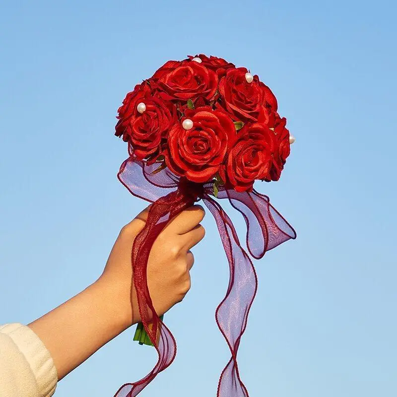 Rose Bouquet Bride Holds Bouquet Mock Rose Bouquet Hand-Held Bouquet Party Church Wedding