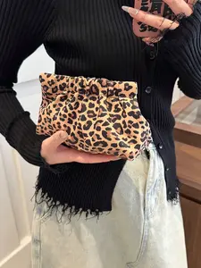 Tiger Stripe Women's Wallet, RFID Blocking Card Holder, Slim Cash Coin Purse, Fashion Gift for Women, Teens, Teachers, Valentine's Day