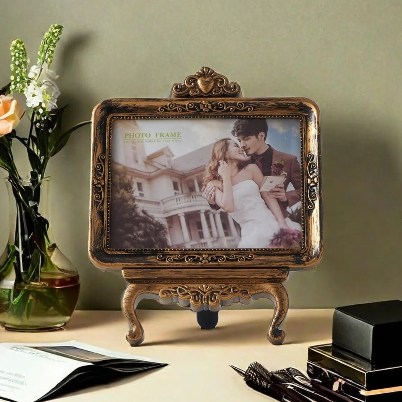 Vintage Photo Frame, 1 Count Flower Design Classic Rectangular Frame Classic Rectangle Frame Durable Sturdy Frame, Picture Frame, Desktop Decoration for Home Living Room Office, Home Decor Accessory, Room Decor