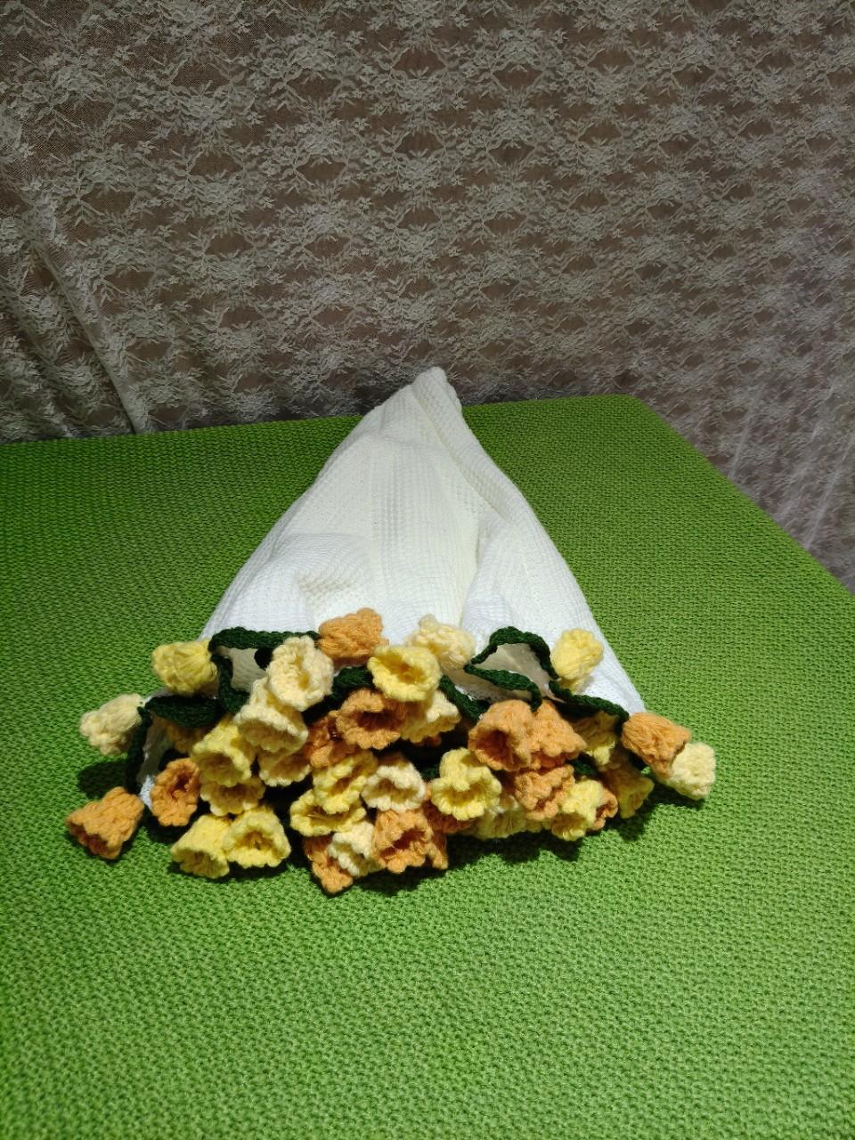 Crochet Flower Hand Woven Blanket, Pure Handmade Blanket,Turned into bouquet of flowers , a special gift for mother, elder , and your love