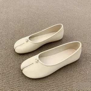 Women's Tabi Toe Separated Flat Shoes - Comfortable Split Toe Slip-On Ballet Flats, Lightweight Flexible Soles, Perfect for Yoga, Casual Walk, & Fashion, Multiple Colors