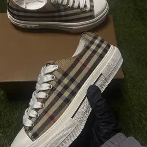 Casual checkered shoes black and brown Footwear