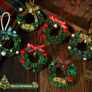 Mini Christmas wreaths are suitable for door hangings, home window displays, and party decorations