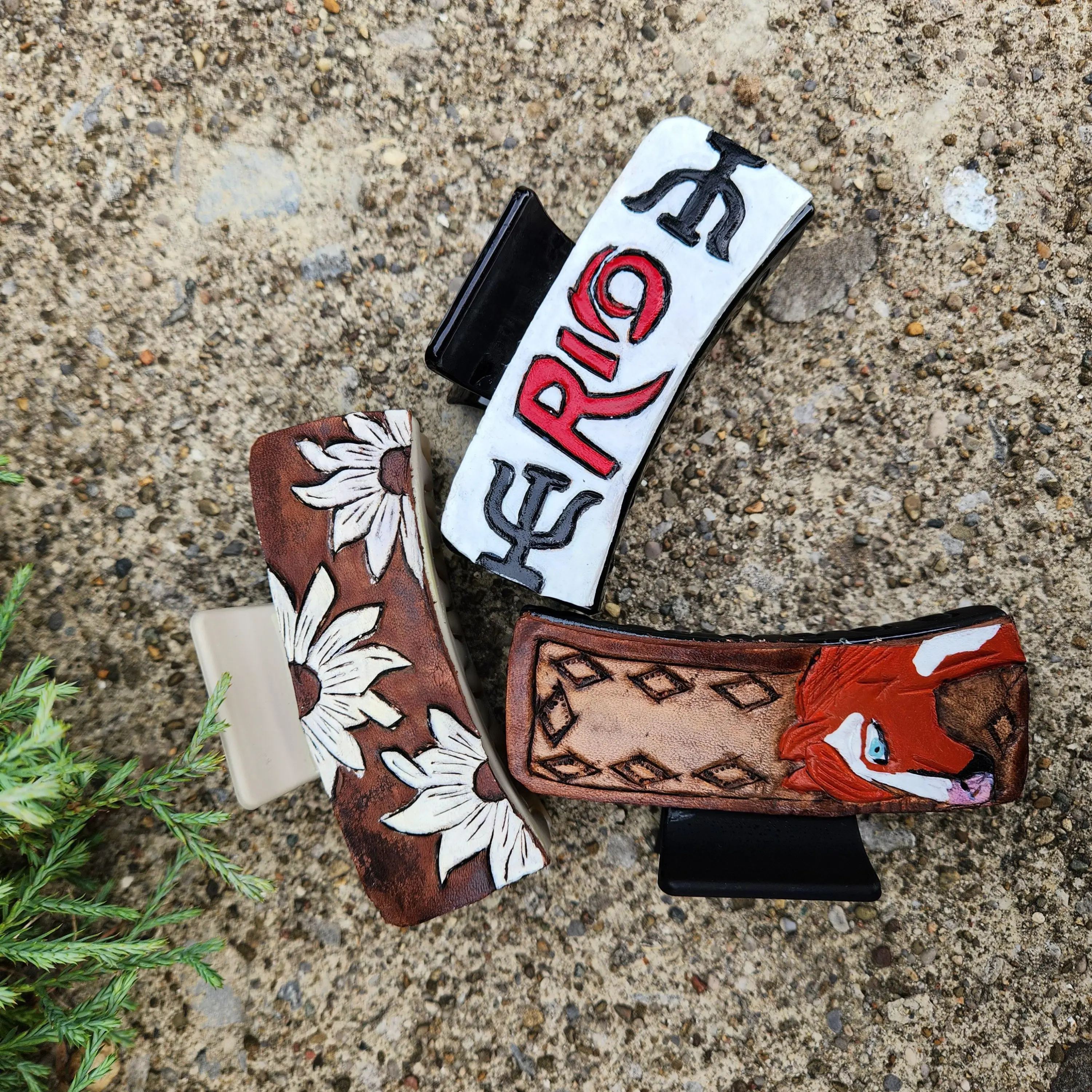 Claw clips custom