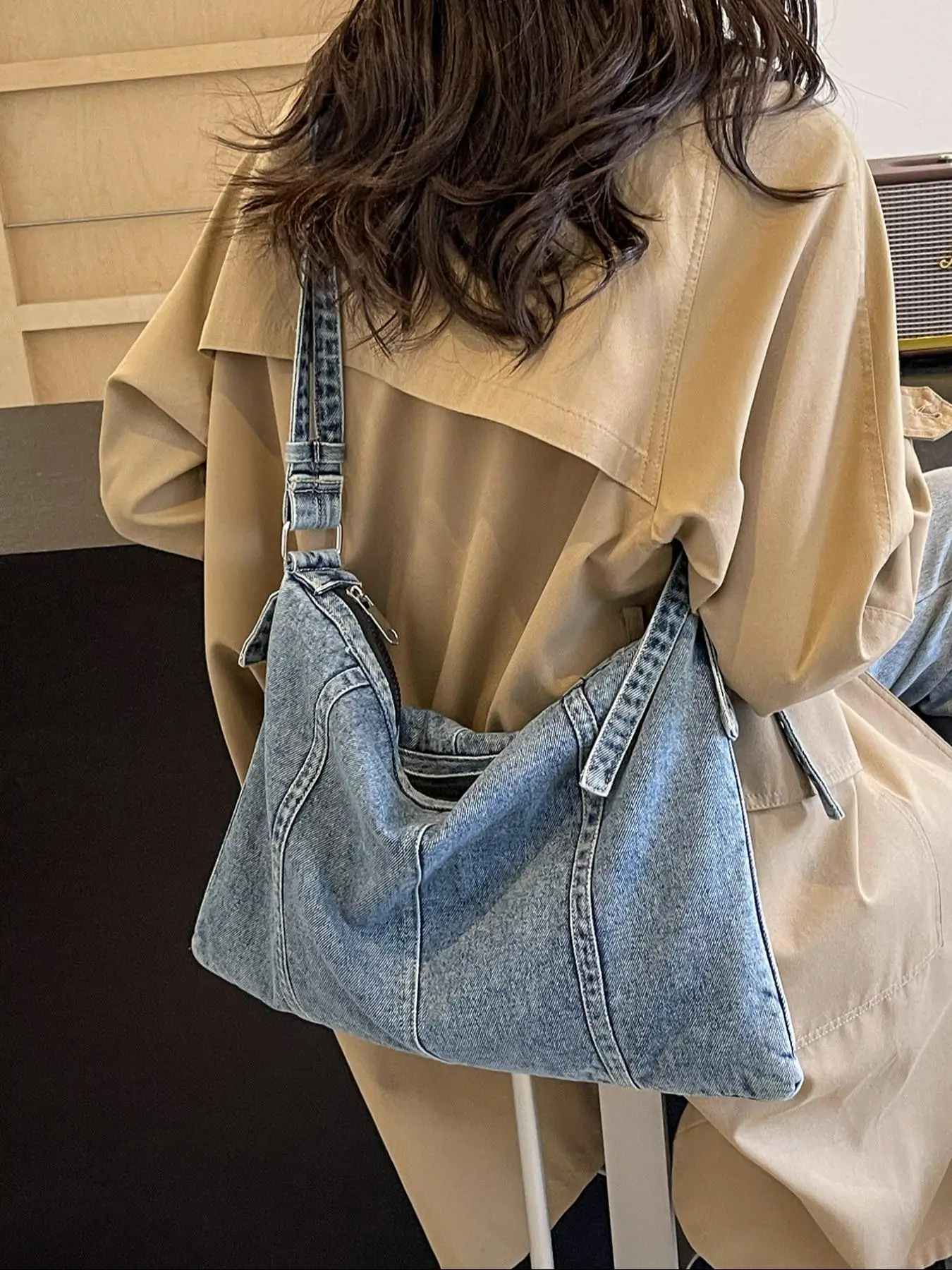 Women's Casual Plain Zipper Crossbody Bag, 2025 New Style Vintage Trendy Large Capacity Denim Shoulder Bag, for Working, Dating, Party, Shopping