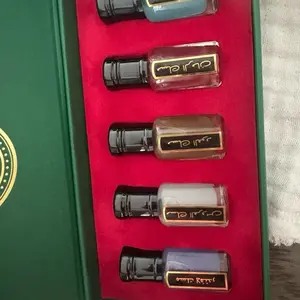Musk Collection - New Arrival with 5 Best-Selling Musks in Elegant Packaging - Includes Musk Al Oud, Passionfruit, Powder, Roman, Aroos