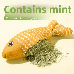 Catnip-filled fish-shaped toy, suitable for kittens and adult cats, interactive chew toy that helps expend energy，safe cat toys，Interactive Catnip Crinkle Fish Toys