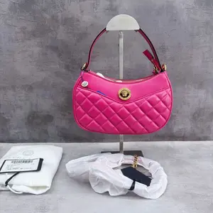 Pre-owned VERSACE Lambskin Shoulder Bags 7.8'' R1759 Shoulder Bag C1894961316 0402 T1 Qiqi