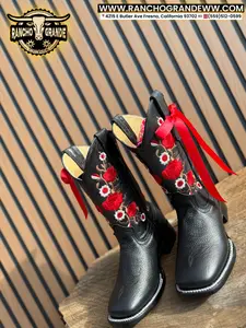 427 Ladies Cowgirl Square Toe Black Boots With Red Bun & Flowers Genuine Leather /Botas negras de punta cuadrada vaquera para mujer con moño rojo y flores Piel Genuina
