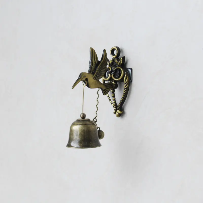 1pc Vintage Metal Wind Chime Doorbell, Animal-Shaped Doorbell Decoration, Wall-Mounted Door Chime For Room, Garden, And Courtyard Decoration, Commemorative Wind Chime As A Gift For Friends And Family, Commemorative Gift, Iron Wind Chime