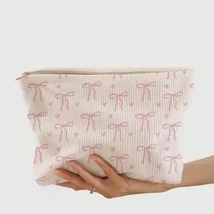 Bow-Themed Makeup Bag - Bow Print Pattern, Durable Polyester Zippered Bag, Travel Toiletries Organizer, Travel Cosmetic Bags, Lightweight Zippered Bag, Perfect For Beauty Enthusiasts, Perfect Gift For Sisters, Students, And Adults, Random Prints