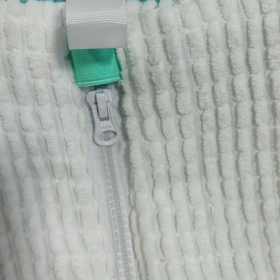 Pure white+YKK zipper