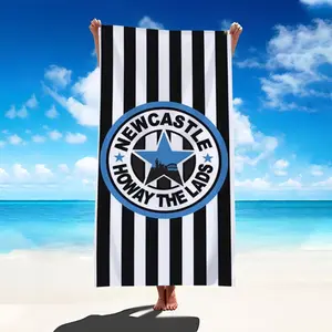 1pc Vertical Striped Beach Towel, Anti-Wrinkle, Quick Dry, Ideal for Beach Gym Camping Car Tailgate Parties