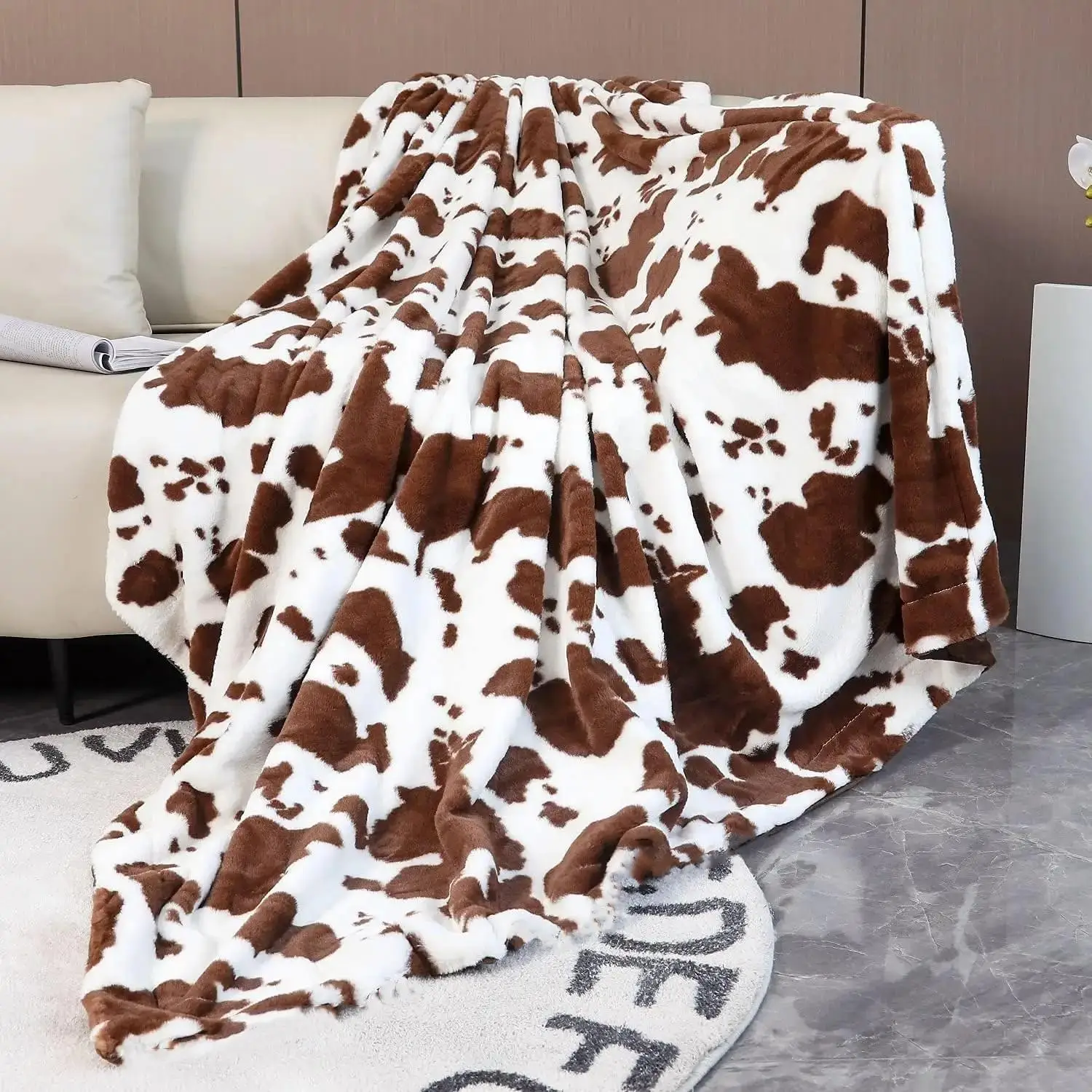 Cow Print Flannel Blanket, 260GSM Soft Throw Blanket, Air-conditioned Room Blanket, Warm Nap Blanket For Home & Office