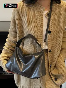 Premium Soft Pu Leather Handbag, Women's Commuter Bag, Can be worn over the shoulder or crossbody, Versatile for everyday wear or commuting, The top choice for sophisticated urban women