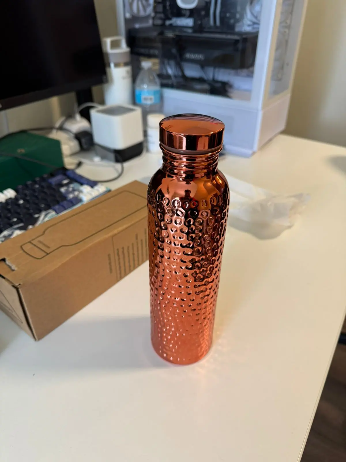 Pure Copper Water Bottle - Indian Handmade Ayurveda Healing Benefit Water Bottle for Drinking, Travel, Hiking, Gym, Office, Outdoor - Antique Finish - 950 ML